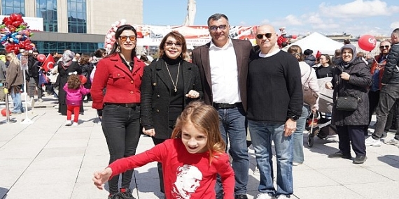 23 Nisan Ulusal Egemenlik ve Çocuk Bayramı’nda Şehir Tiyatroları’nın Sahneleri Çocuklar İçin Açıldı