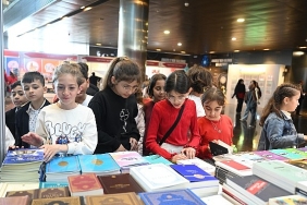 anadolunun-en-buyuk-cocuk-kitap-etkinligi-kapilarini-acti.jpg