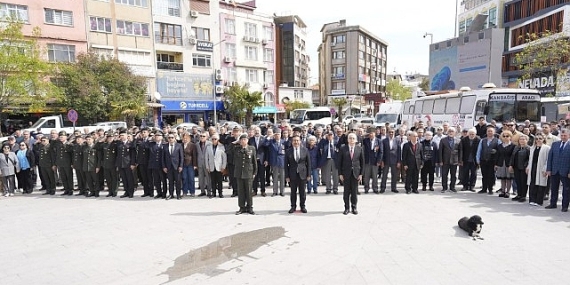Atatürk’ün Burhaniye’ye Gelişinin 92. Yıl Dönümü Törenle Anıldı