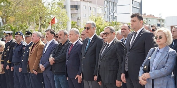 Atatürk’ün Edremit’e gelişinin 92. yılı törenlerle kutlandı