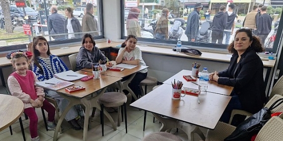 Ayvalık Belediyesi’nin Resim Atölyelerine Yoğun İlgi