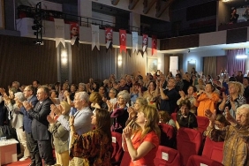 ayvalikta-uluslararasi-sanat-bulusmasi.jpg