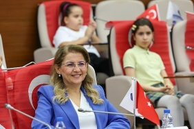 bakirkoy-belediyesi-cocuk-meclisinden-23-nisan-ozel-oturumu.jpg