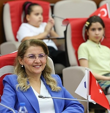 bakirkoy-belediyesi-cocuk-meclisinden-23-nisan-ozel-oturumu.jpg