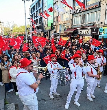 bakirkoyde-milli-egemenlik-yuruyusu.jpg