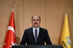 baskan-altay-23-nisan-cocuklarin-gulusunde-birlesen-ortak-gelecegimizin-bayramidir.jpg