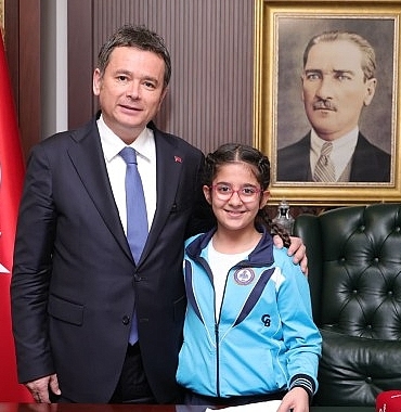 baskan-aydin-koltugu-gelecegin-teminati-cocuklara-birakti.jpg