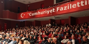 baskan-cercioglu-aydinlilari-kultur-ve-sanat-etkinlikleriyle-bulusturmayi-surduruyor.jpg