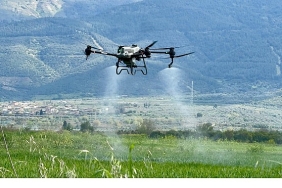 baskan-cercioglunun-tarima-ve-ureticilere-destekleri-suruyor-tarlalar-drone-ile-ucretsiz-gubreleniyor.jpg