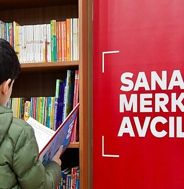 bir-kutuphaneden-fazlasi-gulsevin-buket-degirmenci-genclik-kutuphanesi-acildi.jpg