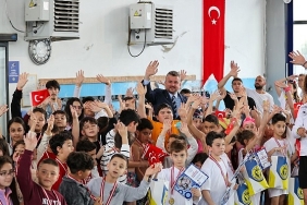 bucada-23-nisan-coskusu-havuza-tasindi.jpg