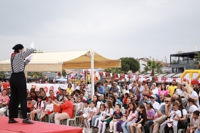 burhaniyede-23-nisan-ruhuna-yakisir-kutlama.jpg
