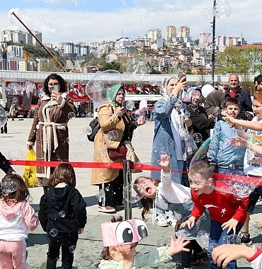 cocuklar-gulsun-bu-nese-sursun.jpg