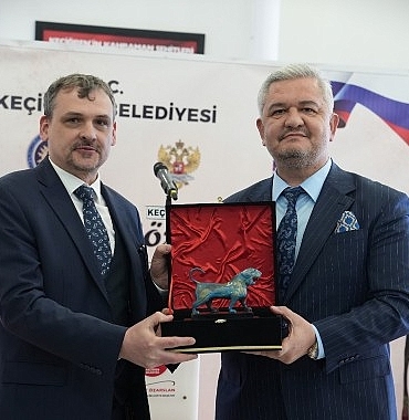 estergon-turk-kultur-merkezinde-cumhuriyetin-dogusu-resim-sergisi-acildi.jpg
