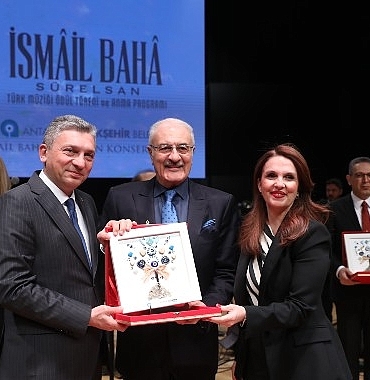ismail-baha-surelsan-vefatinin-28-yil-donumunde-anildi.jpg