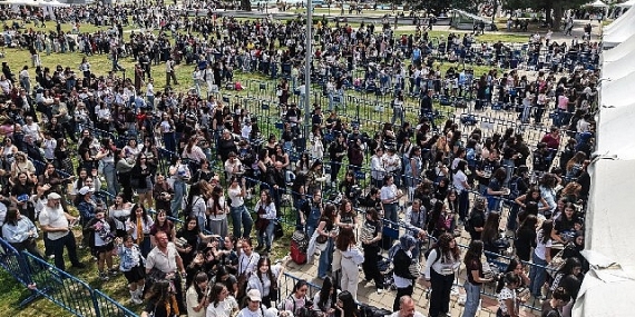 İZKİTAP’ta edebiyat şöleni yaşanıyor