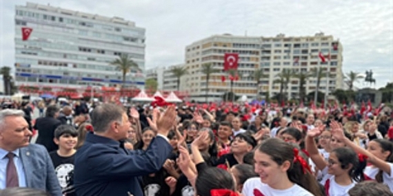 İzmir’de 23 Nisan coşkusu