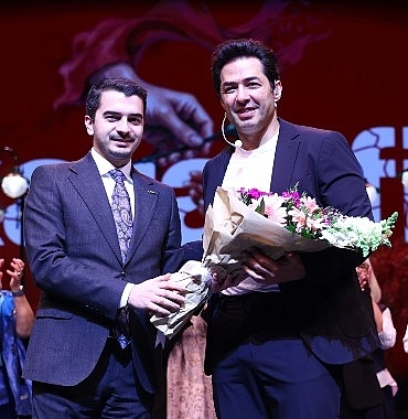 karanfil-dergi-1-yasinda-her-birimiz-birer-karanfil-olacagiz.jpg