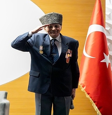 karsiyakada-kibris-destani-magosa-kahramani-tarihe-isik-tuttu.jpg