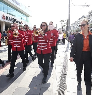 karsiyakada-nostalji-ruzgarlari-esecek-oldies-muzik-festivali-basliyor.jpg