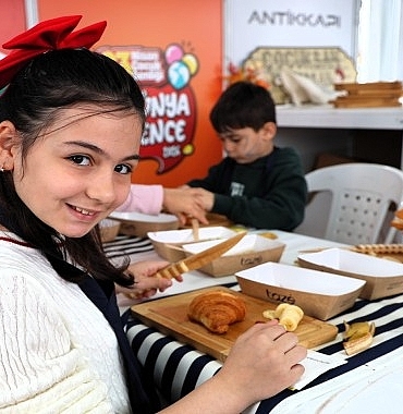 kruvasan-susleme-atolyesinde-renkli-anlar.jpg