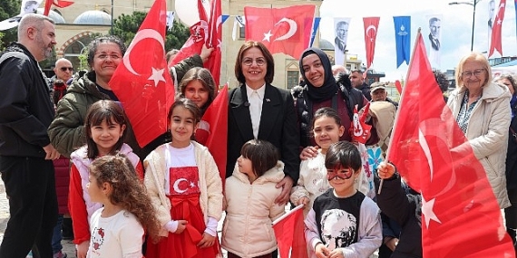 Maltepe’nin Cumhuriyet Meydanı’nda 23 Nisan coşkusu