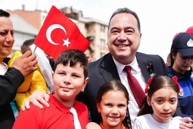 manisada-23-nisan-coskusu-ve-baskan-dutluludan-anlamli-mesaj.jpg