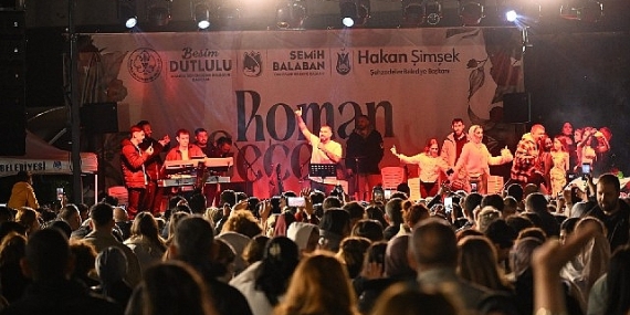 Manisa’da Romanlar Gecesi Coşkusu