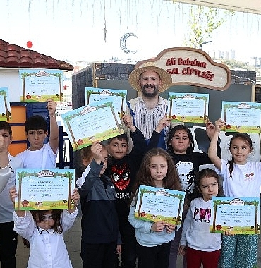 minik-eller-hamur-yogurdu-koy-yasamini-ogrendi.jpg