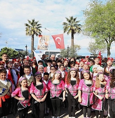 mudanyada-23-nisan-coskusu-sinirlari-asti.jpg