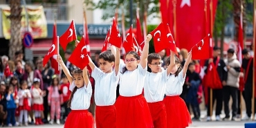 narliderede-23-nisan-coskusu-doyasiya-yasandi.jpg