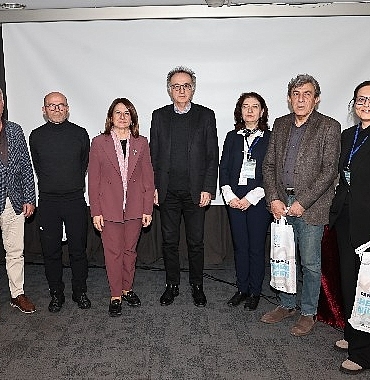 niluferde-erken-osmanli-kadini-ve-nilufer-hatunun-mirasi-konusuldu.jpg