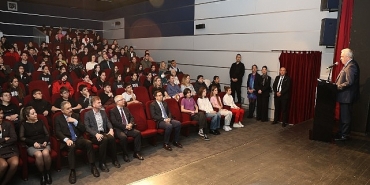 niluferin-hikayesi-cocuklarin-fircasinda-hayat-buldu.jpg