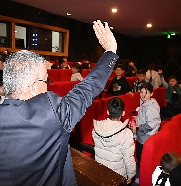 ogrencilerden-sinema-keyfi.jpg