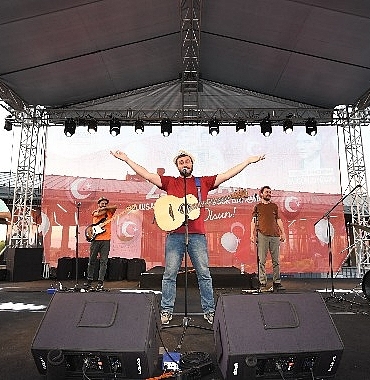 osmangazi-belediyesinden-cocuklara-unutulmaz-bayram.jpg