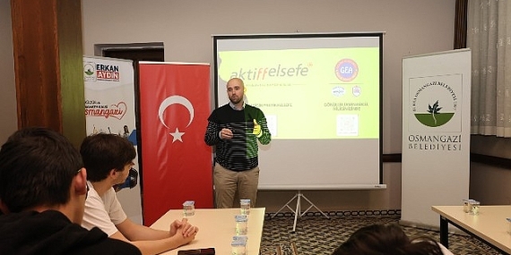 Osmangazi Belediyesi’nden Gençlere Eleştirel Düşünce Atölyesi