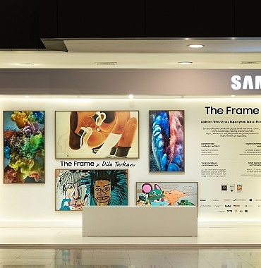 samsung-yapay-zeka-ve-tasarimi-ci-bloomda-sanatla-bulusturdu.jpg