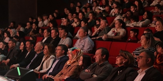 Şehir Tiyatroları’ndan Minik Sanatseverlere Yeni Oyun: “İtfaiyecinin Sırrı” Seyirciyle Buluştu