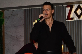zorba-tavernada-sirtaki-coskusu-george-klontzas-istanbulu-salladi.jpg