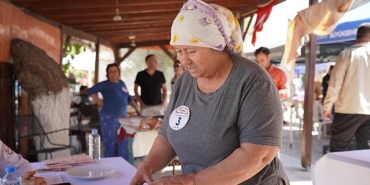 Seferihisar’ın atalık tohumu, yerel üretim kültürü ve geleneksel lezzetleri 9. Ata Ekmeği ve Armola Şenliği’nde bir araya geliyor.